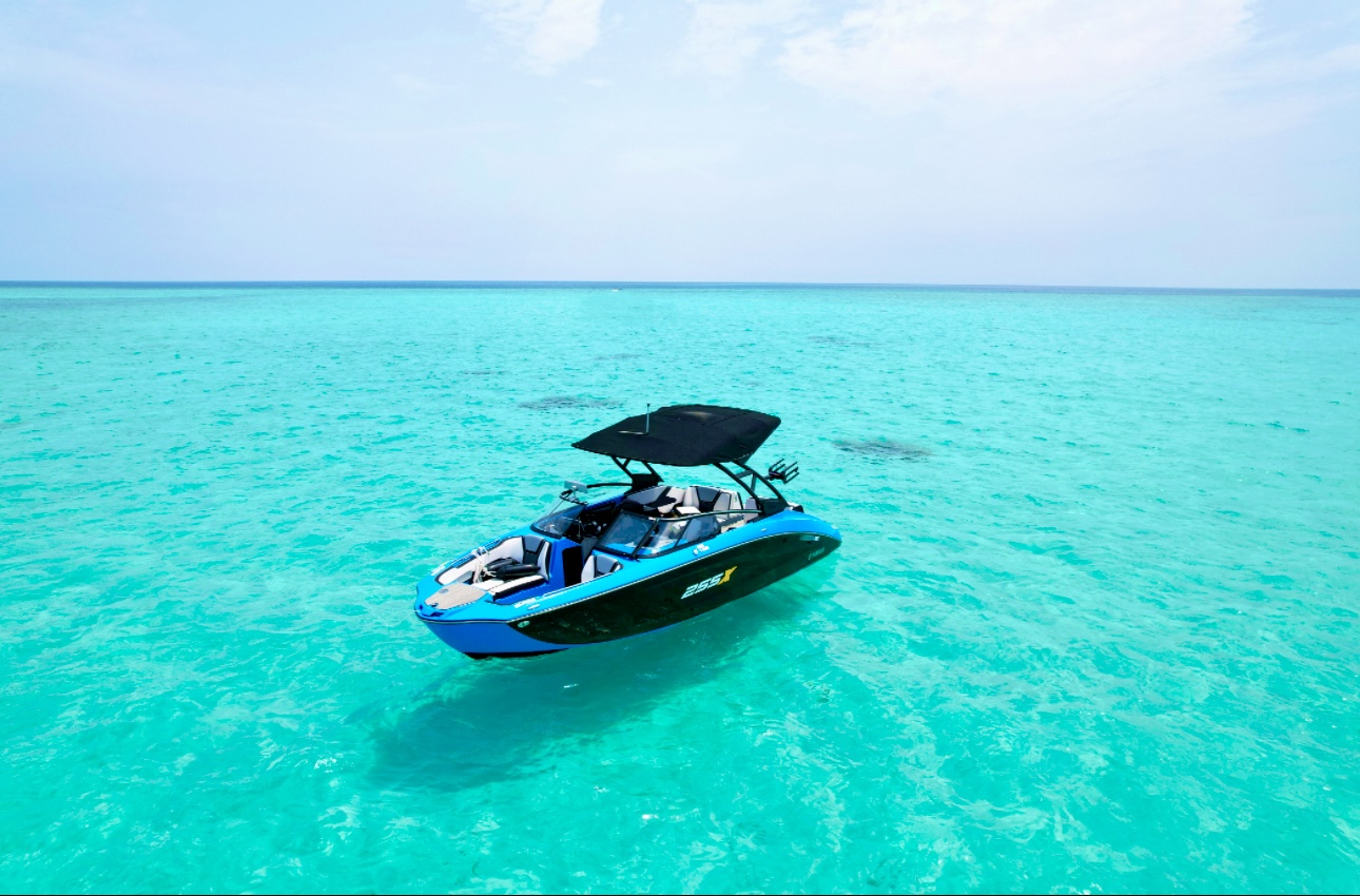 宮古島のマリンアクティビティ専門店 | ジェットスキー・クルーズ